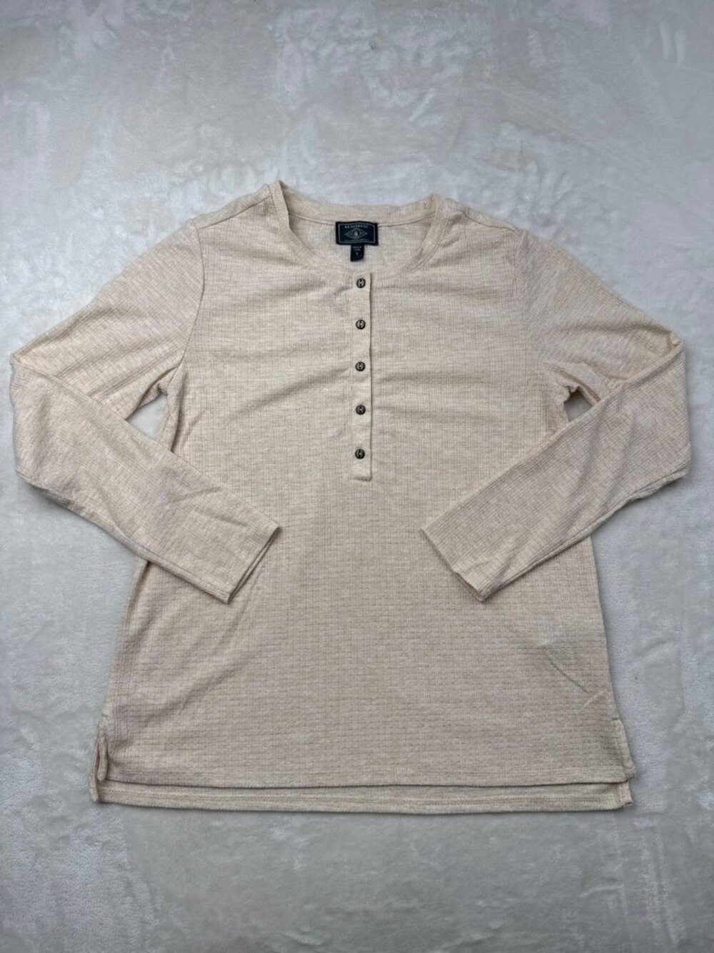 G.H. Bass & Co. Womens Beige Long Sleeve Henley Shirt Size S Polyester Blend